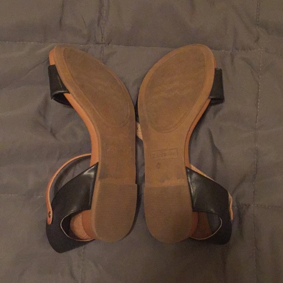 Sandals - Picture 2 of 2